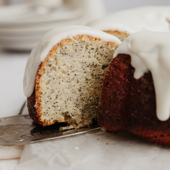 Lemon Poppy Seed Bundt Cake - Recipe photo by alpineella