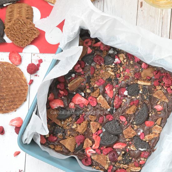 Triple cookiefudge with fruit - Recipe photo by zoethoudertje