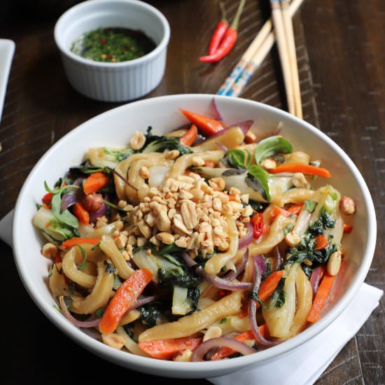 Thai Basil Veggie Hand Cut Noodles - Recipe photo by jiaxpan