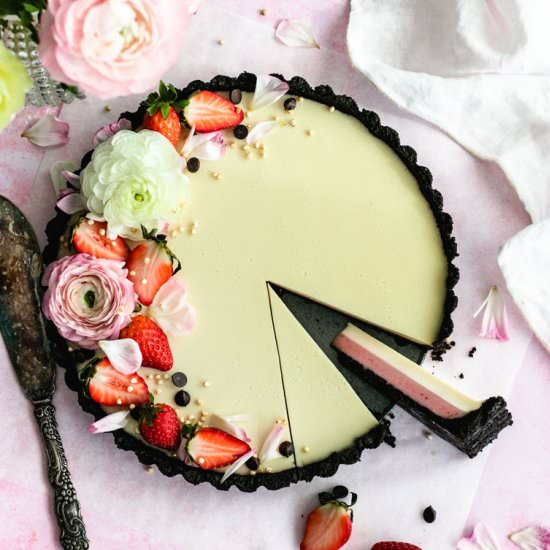Vegan Chocolate Strawberry Tart - Recipe photo by Thedeliciousplate