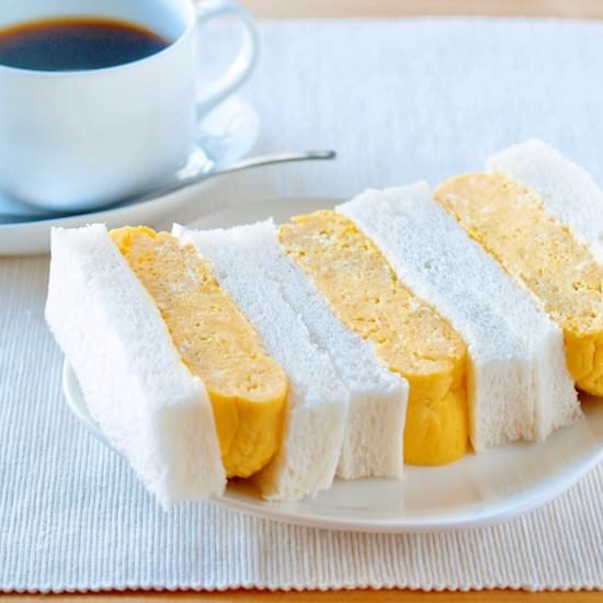 Tamagoyaki Sandwich - Recipe photo by ochikeron