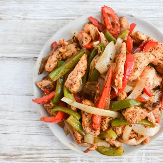 sheet pan chicken fajitas - Recipe photo by heyketomama