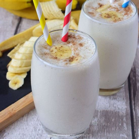 Banana smoothie healthy - Recipe photo by rumkisgoldenspoon