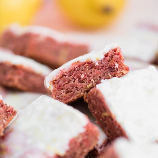 Strawberry Lemonade Bars - Recipe photo by megseverydayindulgence