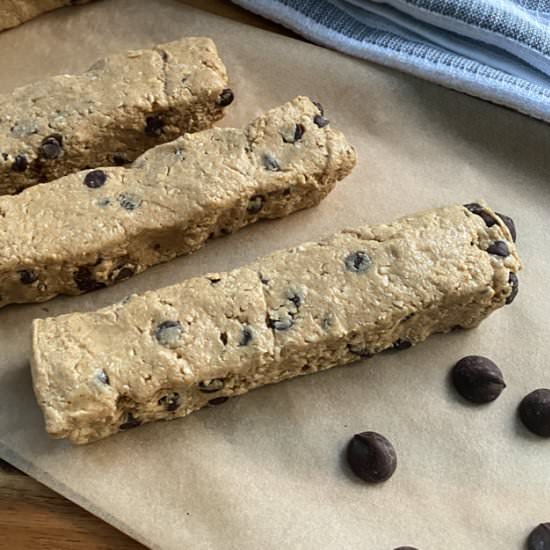 Peanut Butter Protein Bars - Recipe photo by grabthemangos