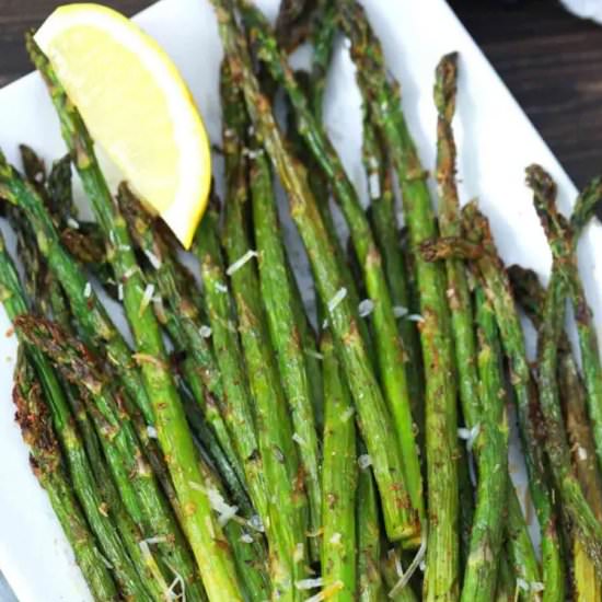 Air Fryer Asparagus - Recipe photo by peasandpeonies