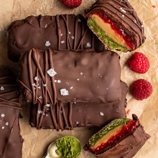 Matcha Twix bars - Recipe photo by cherryonmysundae
