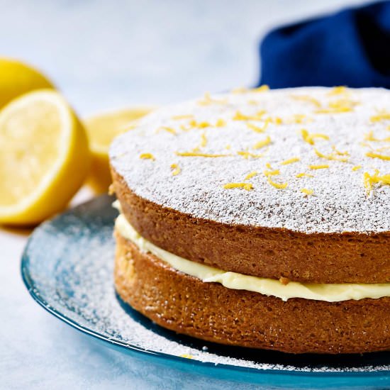 Easy Vegan Sponge Cake - Recipe photo by Especially Vegan