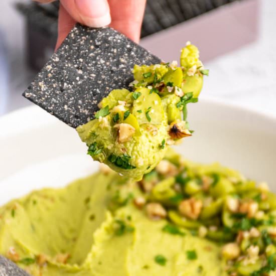 Vegan broad bean dip | Easy recipe - Recipe photo by Good Balanced Food