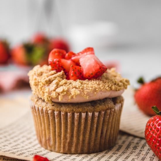 Strawberry Cheesecake Cupcakes - Recipe photo by thecupcakechronicles
