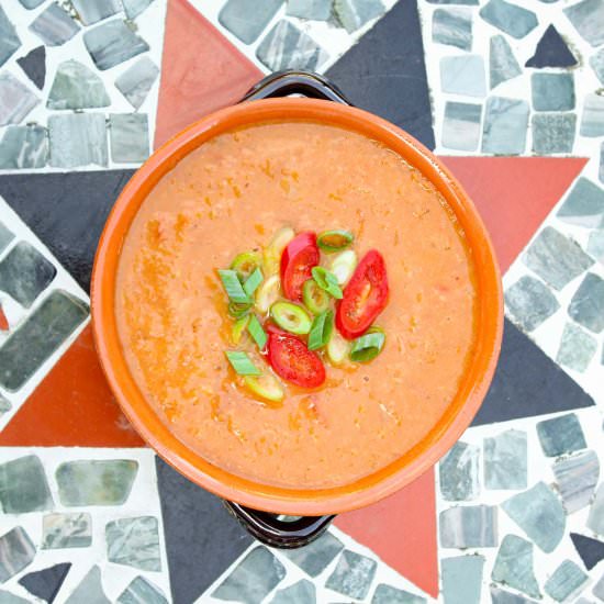Spicy Pinto Bean Soup - Recipe photo by The Pesky Vegan