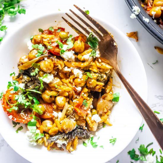 Baked Orzo with Feta and Peas - Recipe photo by Surup