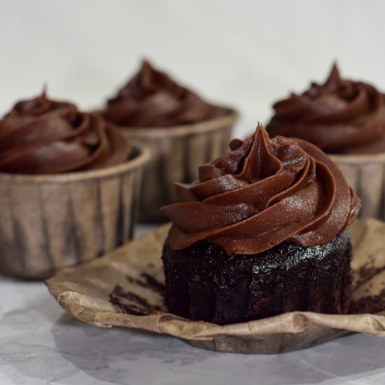 Easy gluten-free chocolate cupcakes - Recipe photo by Sweet Mouth Joy