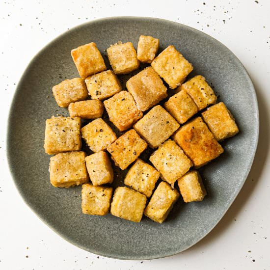 Crispy Golden Fried Tofu - Recipe photo by bakeroise