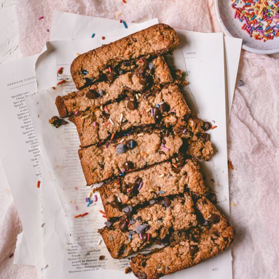 Birthday Cake Blondies (DF. GF) - Recipe photo by lovelythymestudio