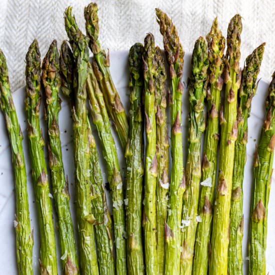 Air Fryer Asparagus - Recipe photo by veggie desserts