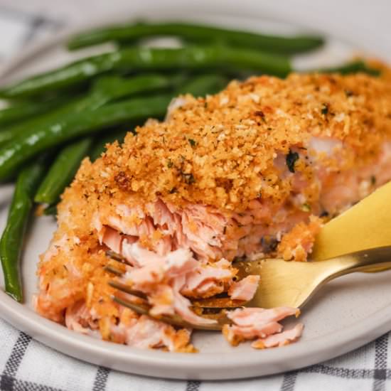 Parmesan Crusted Salmon - Recipe photo by Thedinnerbite