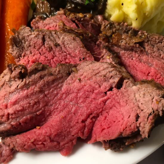 Air Fryer Roast Beef - Recipe photo by summeryule.com