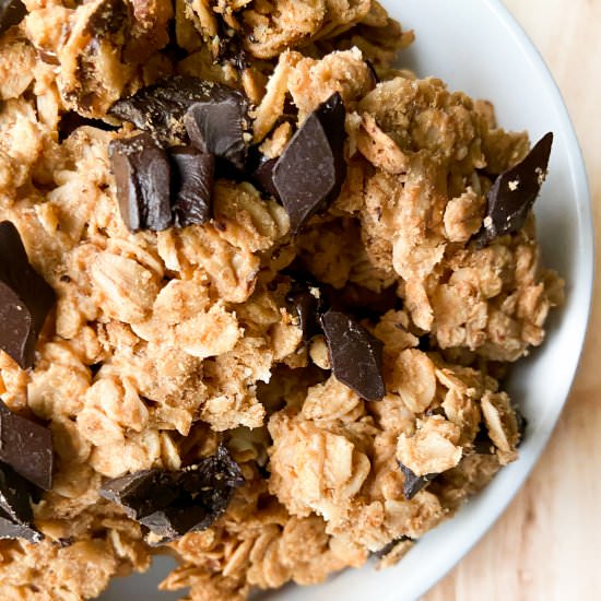 Peanut Butter Granola Clusters - Recipe photo by Sugarylogic