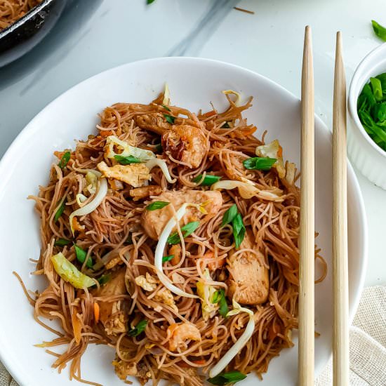 Healthy Singapore noodles - Recipe photo by Sheeba@gohealthy