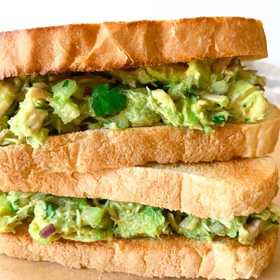 Avocado Tuna Salad - Recipe photo by Sugarylogic