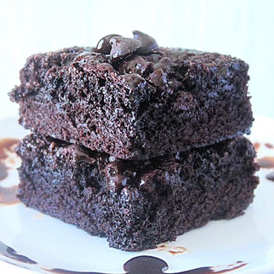 Air Fryer Brownies - Recipe photo by countertopcooking