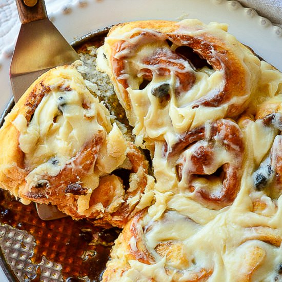 Copycat Cinnabon Recipe - Recipe photo by thisishowicook
