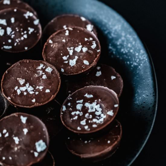 Salted Fudge Fat Bombs - Recipe photo by lesyaholzapfel