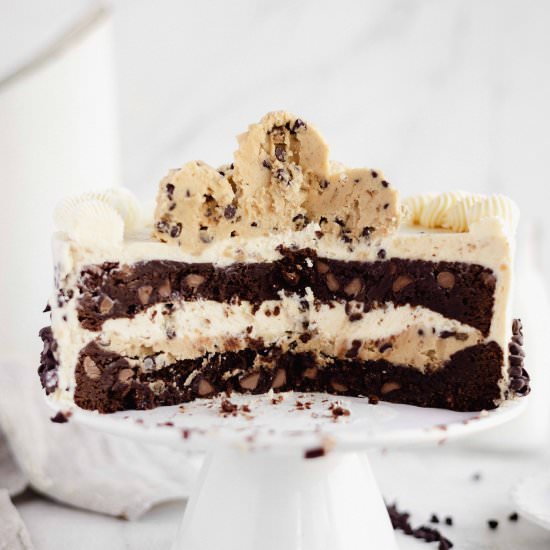 Fudgy brownie cookie dough cake - Recipe photo by FlouringKitchen
