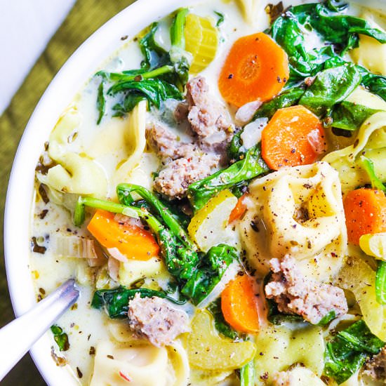 Creamy Tortellini Soup - Recipe photo by pipandebby