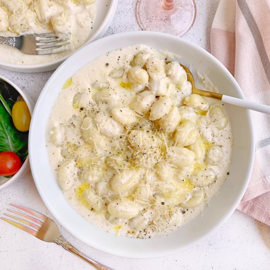 Gnocchi Truffle Alfredo - Recipe photo by Theyummymuffin