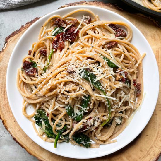 Sun Dried Tomato and Spinach Pasta - Recipe photo by frozen_bananas_