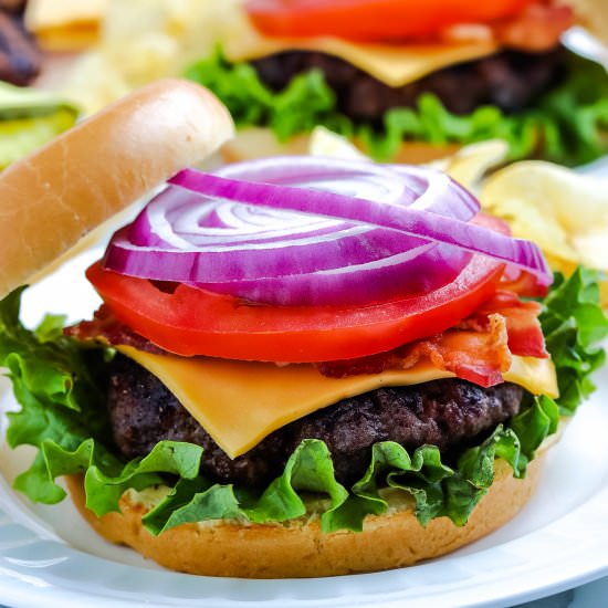Grilled Hamburgers - Recipe photo by EasyBudgetRecipes