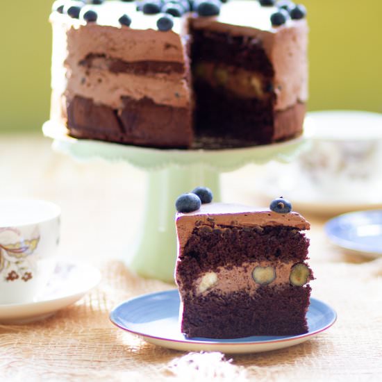 Chocolate cake with cream - Recipe photo by mecooks.com