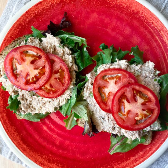 Quick and Easy Tuna Salad - Recipe photo by Sugarylogic