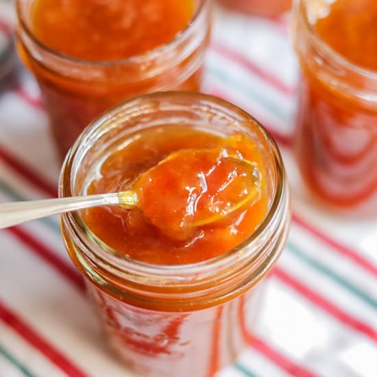 Peach Preserves/Jam (no pectin) - Recipe photo by HIldaskitchenblog