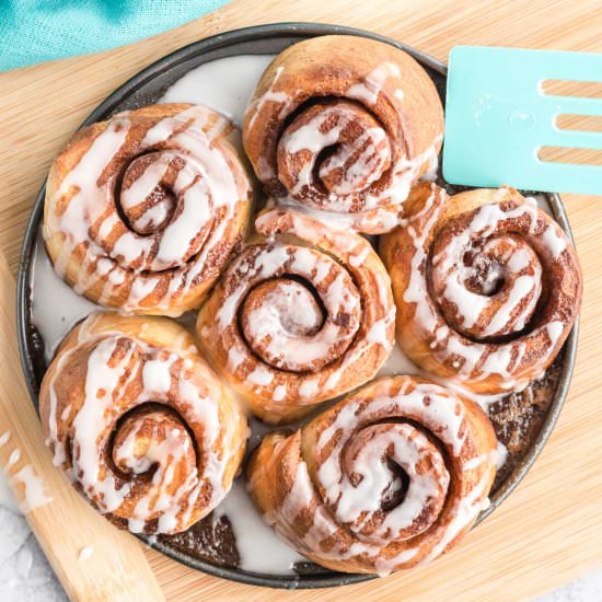 Air Fryer Cinnamon Buns - Recipe photo by Thebustedoven
