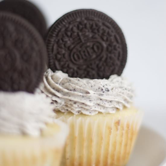 Oreo Cupcakes - Recipe photo by hellobakedbyblair