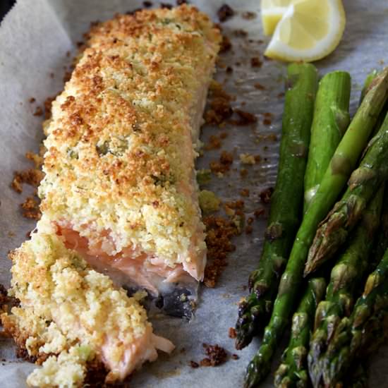 Parmesan crusted salmon - Recipe photo by Travel and Food