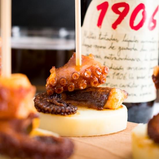 Pulpo a la gallega, spanish octopus - Recipe photo by petitedecadence
