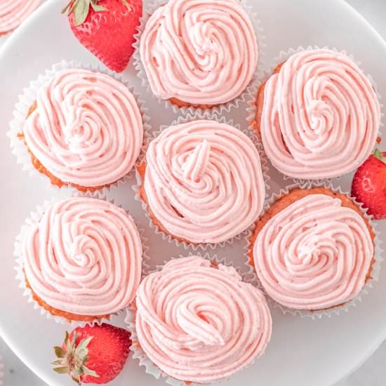 Strawberry Cupcakes - Recipe photo by Flavor Mosaic