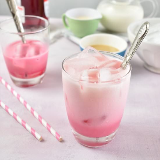 Thai Pink Milk - Recipe photo by recipepocket.com