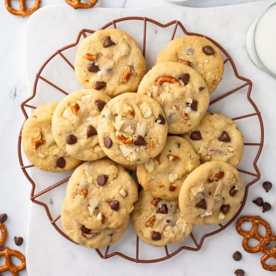 Kitchen Sink Cookies - Recipe photo by bellyfull