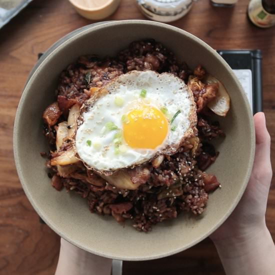 spicy and tasty kimchi fried rice - Recipe photo by leahcalib89