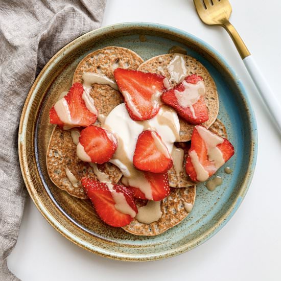 Vegan Lemon Poppyseed Pancakes - Recipe photo by livlabelfree
