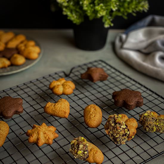 Delicious Lighter Petit fours - Recipe photo by thehealthyrecipeslab