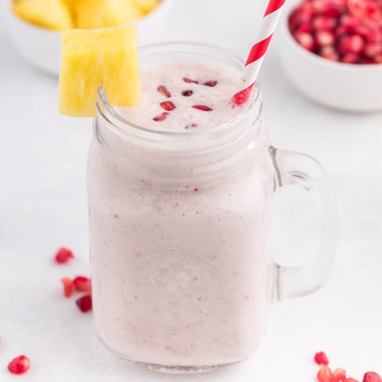 Pineapple Pomegranate Smoothie - Recipe photo by simplystacie