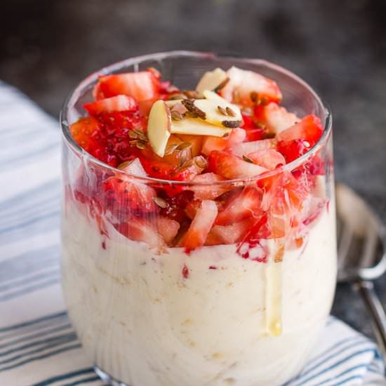 Strawberry Overnight Oats - Recipe photo by CallMePMc