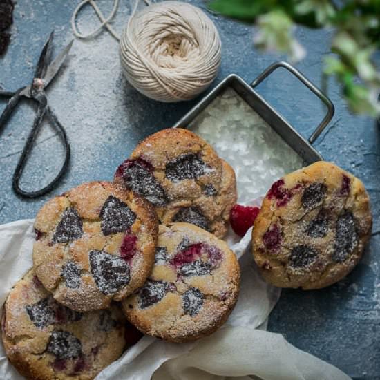 RASPBERRY CHOCOLATE CHUNK SCONES - Recipe photo by hungerforspice