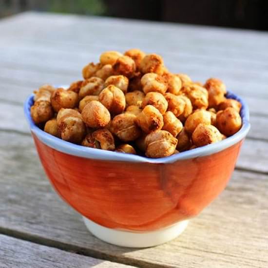 Roasted Chickpeas - Recipe photo by SmartyPlants